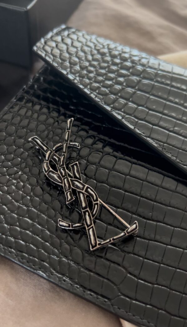 SET Uptown pouch crocodile YSL + YSL crocodile brooch - Image 4